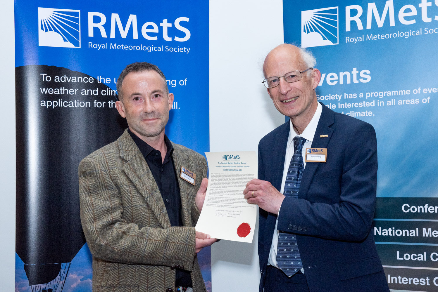 'Eddy Weather' honoured with prestigious meteorological award