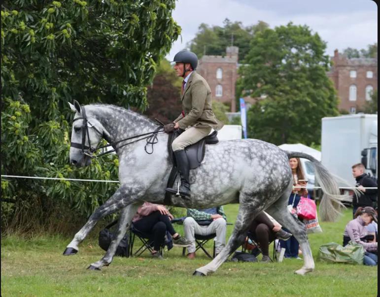 Russell with horse Jamies Future