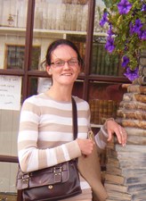 Dr Lucy Dean Dr Lucy Dean