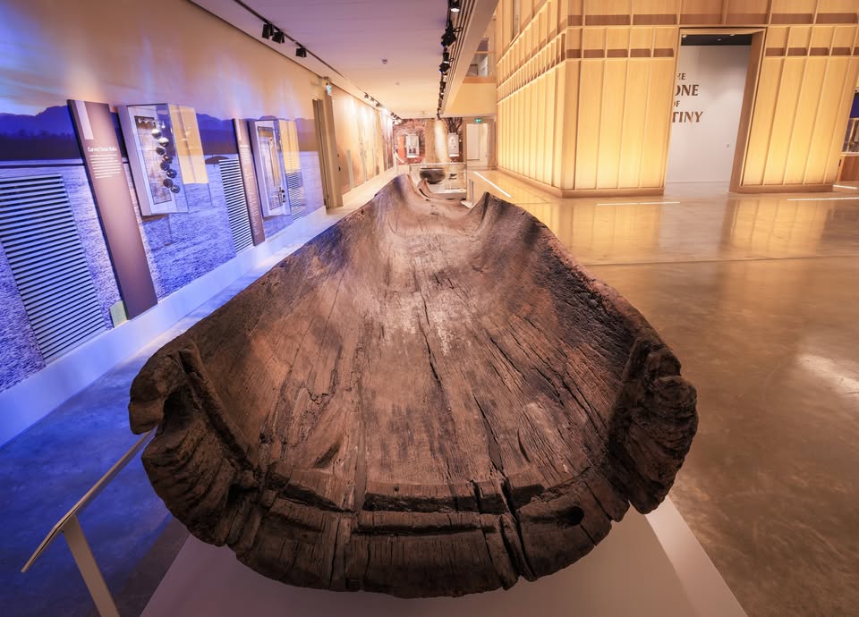 A photograph of an ancient boat at Perth Museum