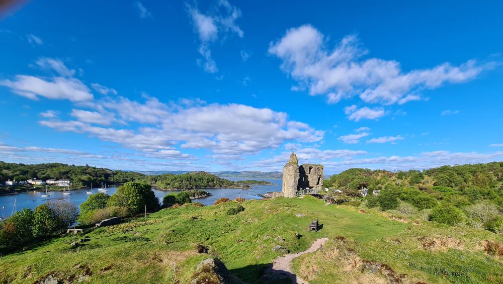 A photograph of Tarbert Castle