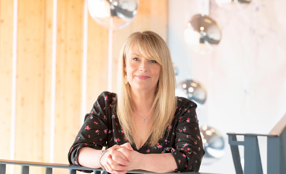 Lisa Ryder Lisa Ryder